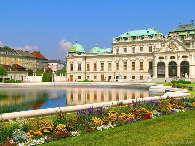VIENNA 5 Jewels of Europe holiday package